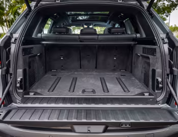 Ambos BMW X5 xDrive40i M Sport [Malaysia] (G05) '2025–pr.