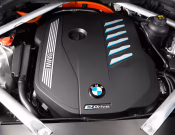 Bajo el capó BMW X5 xDrive45e iPerformance [Worldwide] (G05) '2019–23