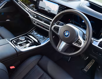 Interior BMW X5 xDrive50e M Sport [UK-spec] (G05) '2023–pr.