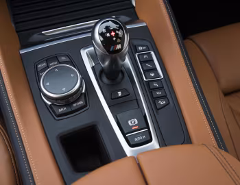 Інтэр'ер BMW X6 M [South Africa] (F86) '12.2014–05.2019