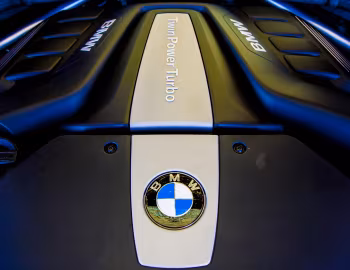 Bajo el capó BMW X6 xDrive50i [South Africa] (F16) '2015–20