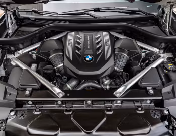 Bajo el capó 2020–22 BMW X7 M50i [North America] (G07) '2019–22