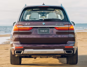 BMW X7 xDrive40d "Takumi Edition" [Japan] (G07) '2021