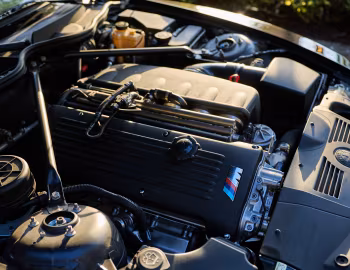 Пад капотам 2002–03 BMW Z3 M Coupe [North America] (E36/8) '02.2001–05.2002