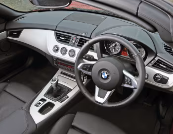 Interior BMW Z4 sDrive23i Roadster [UK-spec] (E89) '2009–11