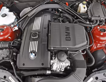 Bajo el capó 2010–12 BMW Z4 sDrive35i Roadster [North America] (E89) '2009–12
