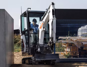 Bobcat E16 [Worldwide] '2025–pr.