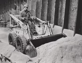 Melroe M-444 Bobcat '1963–65
