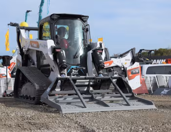 Bobcat T7X [North America] '01.2022–pr.