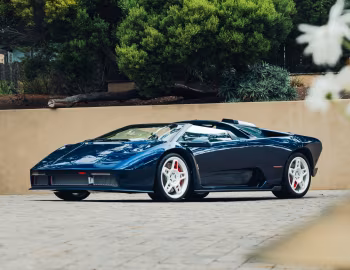 Eccentrica V12 Roadster HK Collection '08.2026