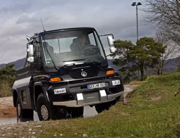 Brabus Mercedes-Benz Unimog U500 Black Edition '2006–13