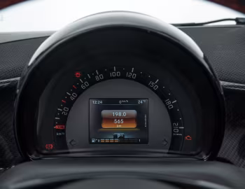 Камбінацыя прыбораў Brabus 125R (A453) '2018