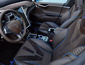 Интерьер Brabus Tesla Model S '2015–16