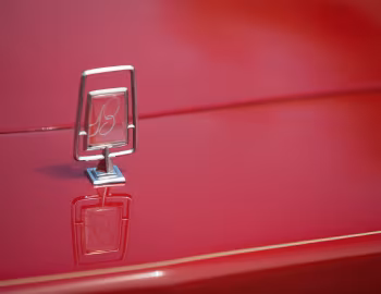 Маскот Buehrig Coupe '1979–82