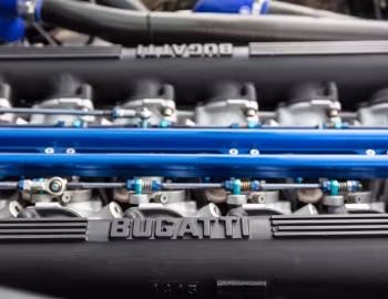 Bajo el capó Bugatti EB110 SS (#39011) '1994