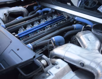 Bajo el capó Bugatti EB110 SS (#39040) '1995