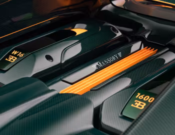 Sob o capô Mansory Vincerò '2026