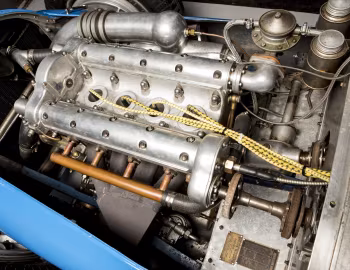 Bajo el capó Bugatti Type 73C '1946