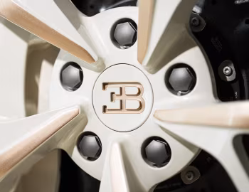 Logotipo Bugatti W16 Mistral "La Perle Rare" '02.2026