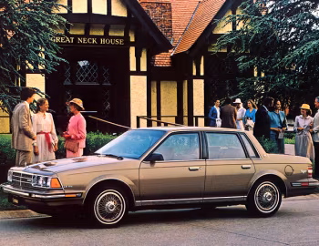 1983 Buick Century Limited Sedan (4A L19) '09.1982–09.1983