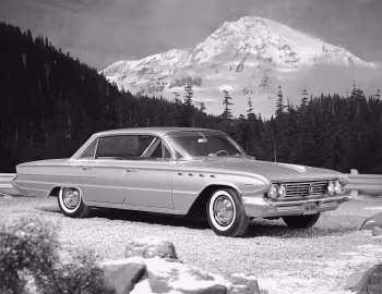 1961 Buick Electra 225 Riviera Sedan (4829)