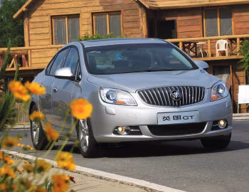 Buick Excelle GT '2010–15