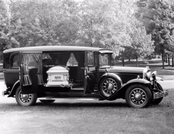 1931 Flxible-Buick Series 90 Side-Servicing Hearse