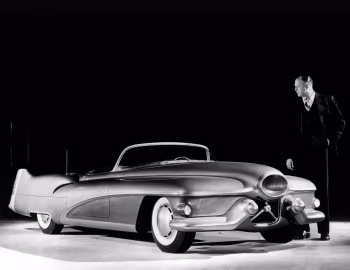 GM LeSabre Concept Car, Харли Эрл