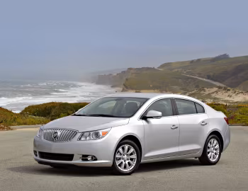 2010–13 Buick LaCrosse CXL [North America] '2009–13