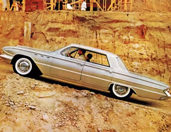 1961 Buick LeSabre 4-door Hardtop (4439)