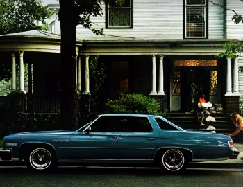 1976 Buick LeSabre Custom Hardtop Sedan (4BP39) '09.1975–76