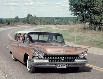 1959 Buick LeSabre Estate Wagon (4435)