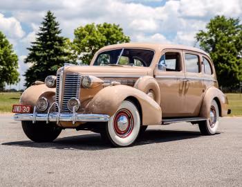 1938 Buick Limited Limousine [India] (38-90L)