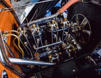 Bajo el capó 1913 Buick Model 25 Touring