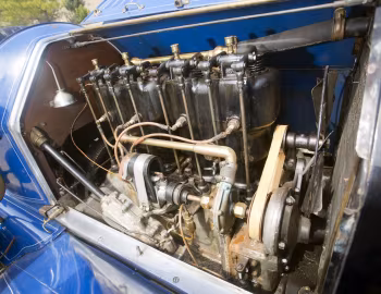 Bajo el capó 1911 Buick Model 38 Roadster