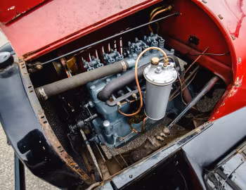 Bajo el capó 1916 Buick Model D-45 Tourer