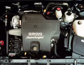 Bajo el capó 1997–2004 Buick Park Avenue (W69 CW5) '1996–2004