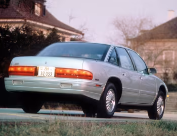 Buick Regal Sedan [EU-spec] '1993–95
