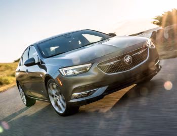 2019–20 Buick Regal Avenir [North America] '2018–20