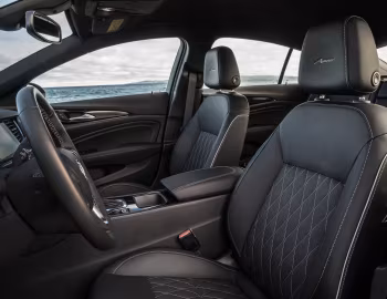 Interior 2019–20 Buick Regal Avenir [North America] '2018–20