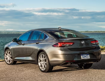 2019–20 Buick Regal Avenir [North America] '2018–20
