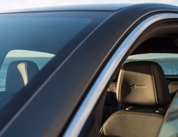 Interior 2019–20 Buick Regal Avenir [North America] '2018–20