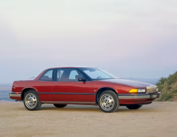 1988 Buick Regal Custom Coupe (4W B57)