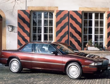 Buick Regal Coupe [EU-spec] '1989–92