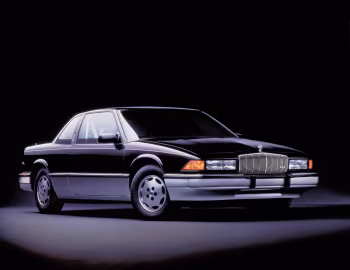 1989 Buick Regal Custom Coupe (4W B57)