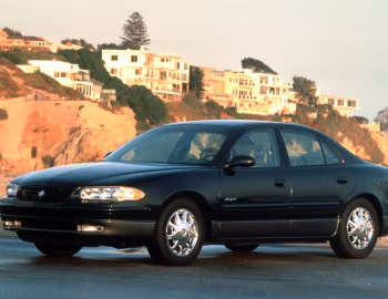 1997–2004 Buick Regal GS [North America] (F69 WD5) '1997–2004