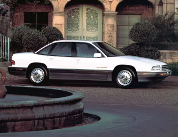 1995–96 Buick Regal Gran Sport Sedan '1994–97