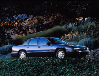 1995–96 Buick Regal Custom Sedan '1994–97