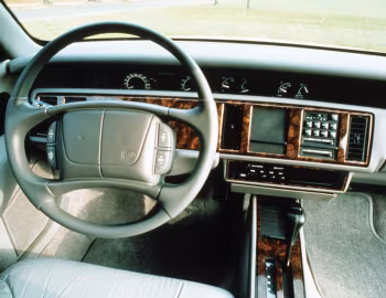 Panel frontal Buick Regal Sedan [EU-spec] '1993–95