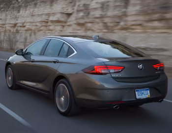 2018–20 Buick Regal Sportback [North America] '2017–20
